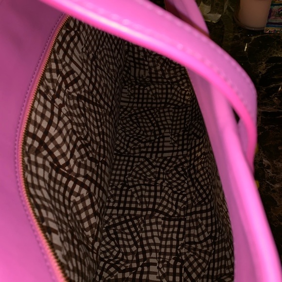 MCM ANYA LARGE TOP ZIP SHOPPER PINK MONOGRAM TOTE - Picture 3 of 8